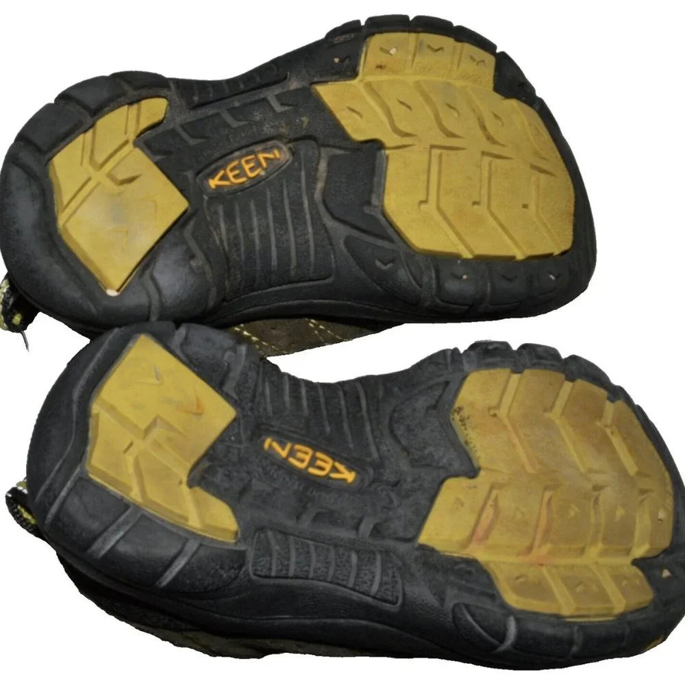 KEEN UNISEX BOYS GIRLS SZ 8 US 25 EU OLIVE GREEN SNEAKERS SANDALS SHOES